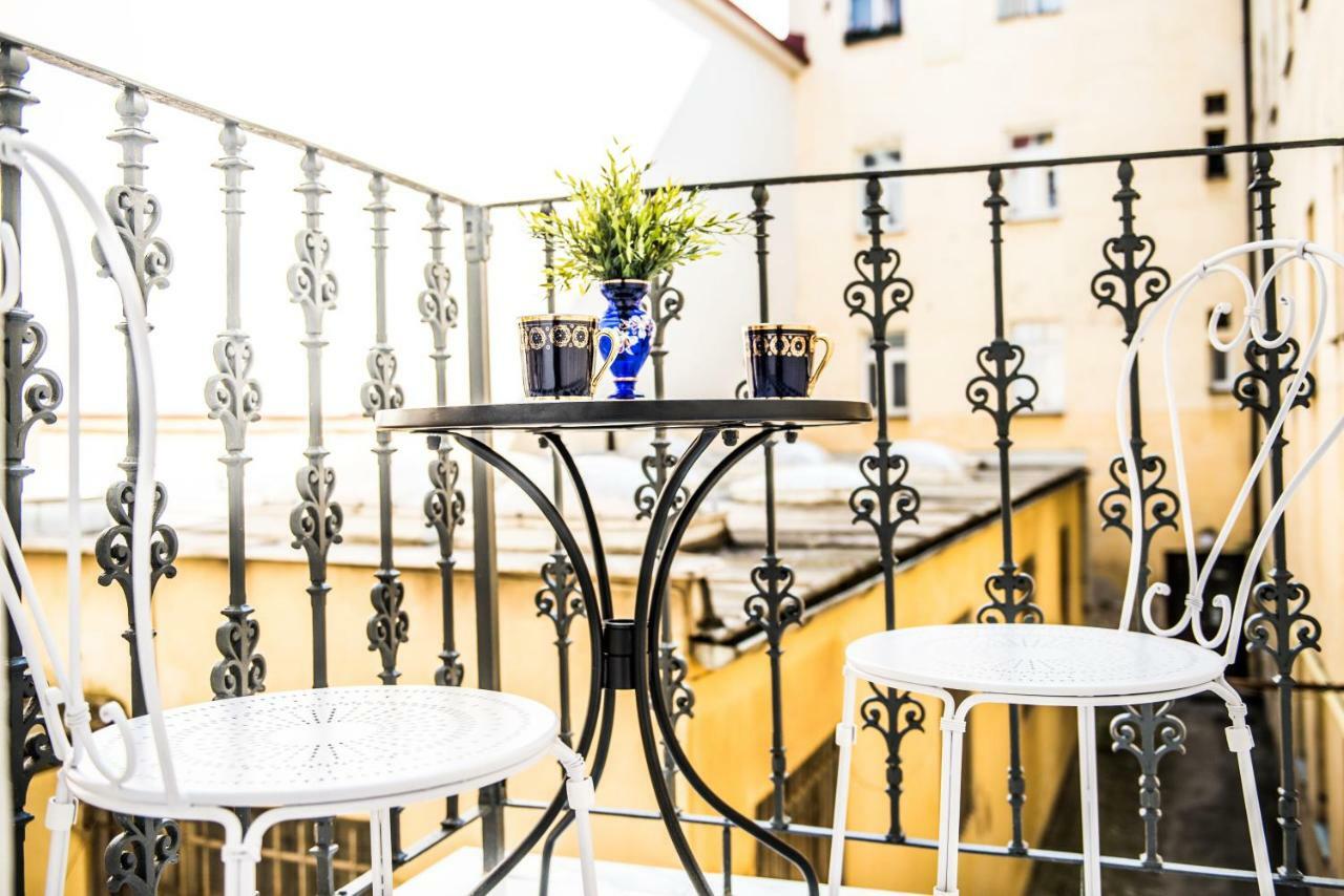 Glamour Frida Apartment Prague Ngoại thất bức ảnh
